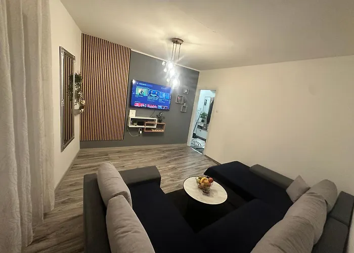 Apartament Bus Station